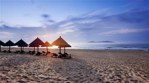 富宁县开店哪家面霜加盟项目比较可靠，富宁化妆品店