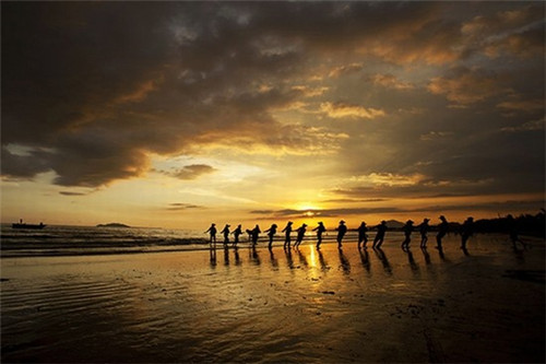 在深州市加盟港堡汉堡店竞争大吗